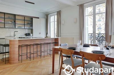 Appartement - 142 m² - 4 pièces