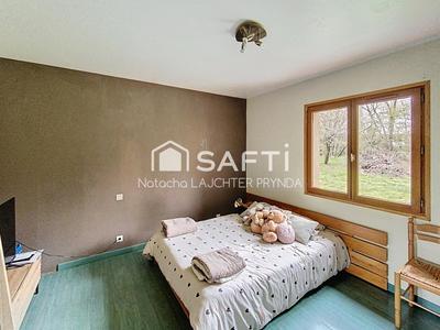 Maison - 122 m² - 5 pièces