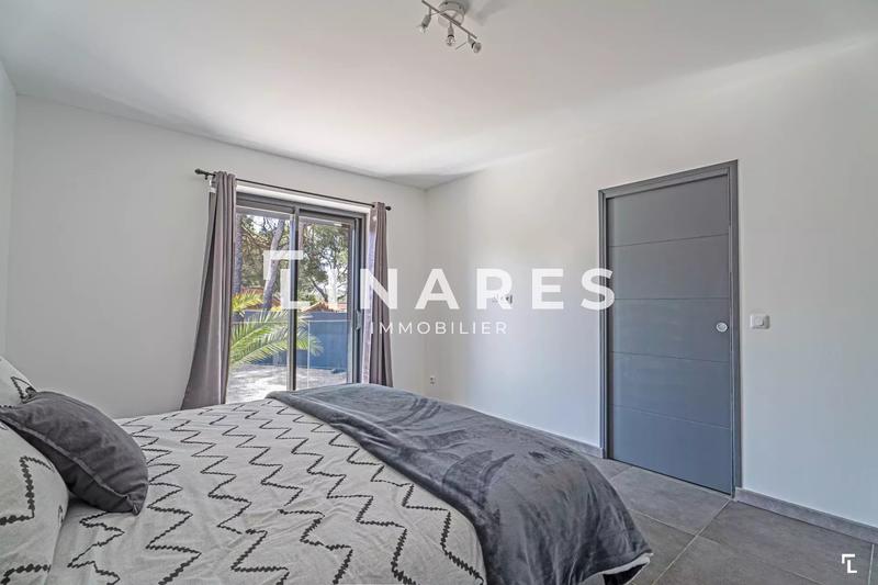 Maison - 180 m² - 5 pièces