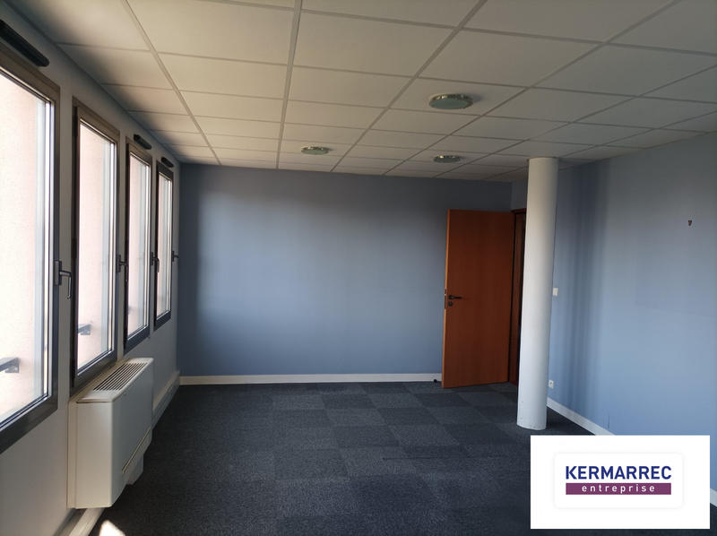 Bureau - 467 m²
