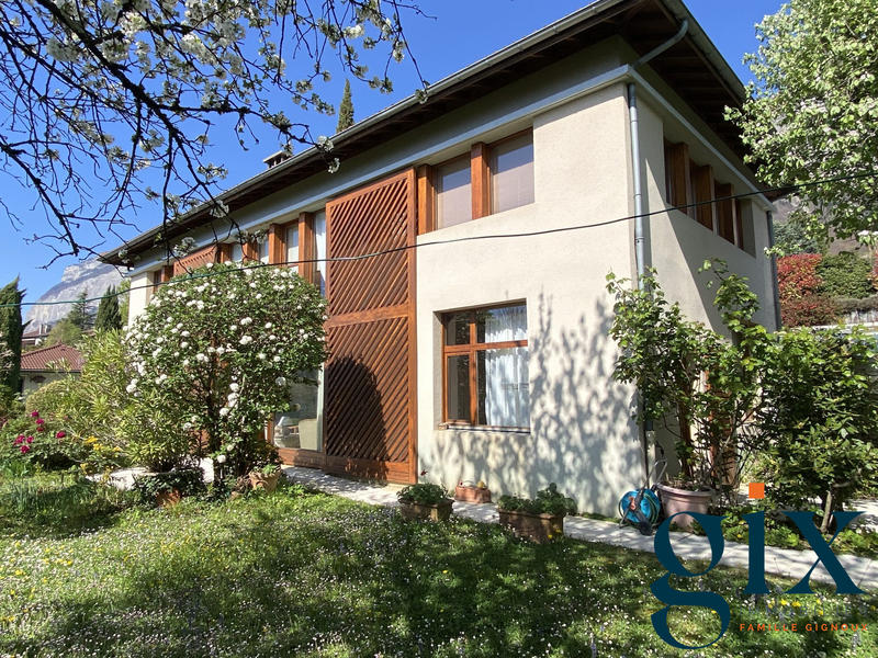 Maison - 170 m² - 7 pièces