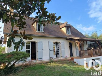 Maison - 140 m² - 6 pièces