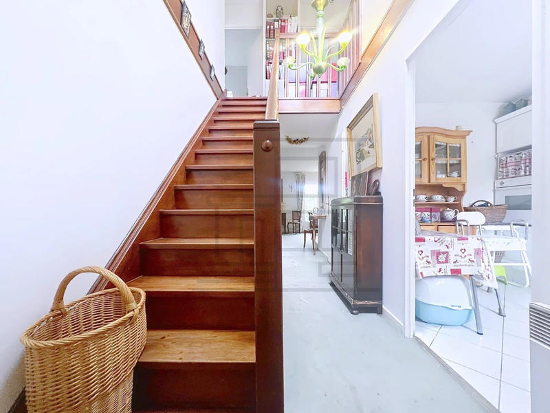 Appartement - 103 m² - 6 pièces