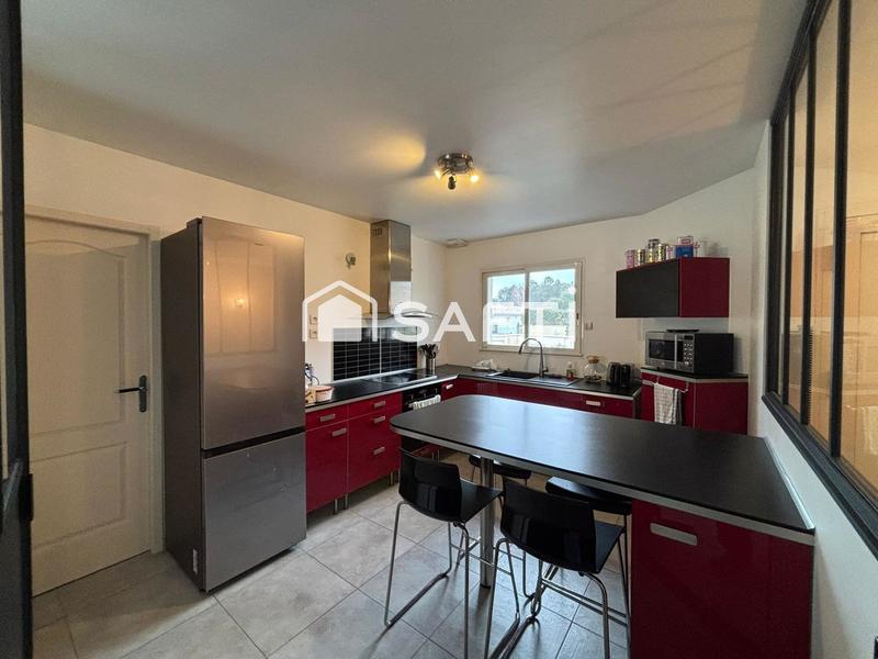 Maison - 122 m² - 5 pièces