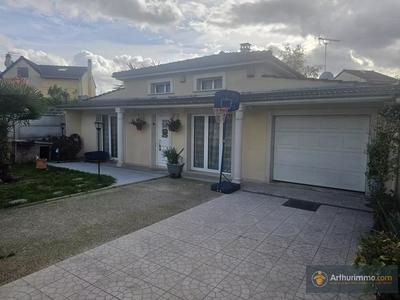 Maison - 106 m² - 4 pièces