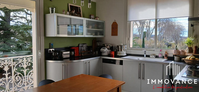 Maison - 177 m² - 7 pièces