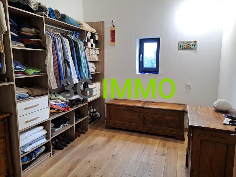 Corps de ferme - 198 m² - 9 pièces