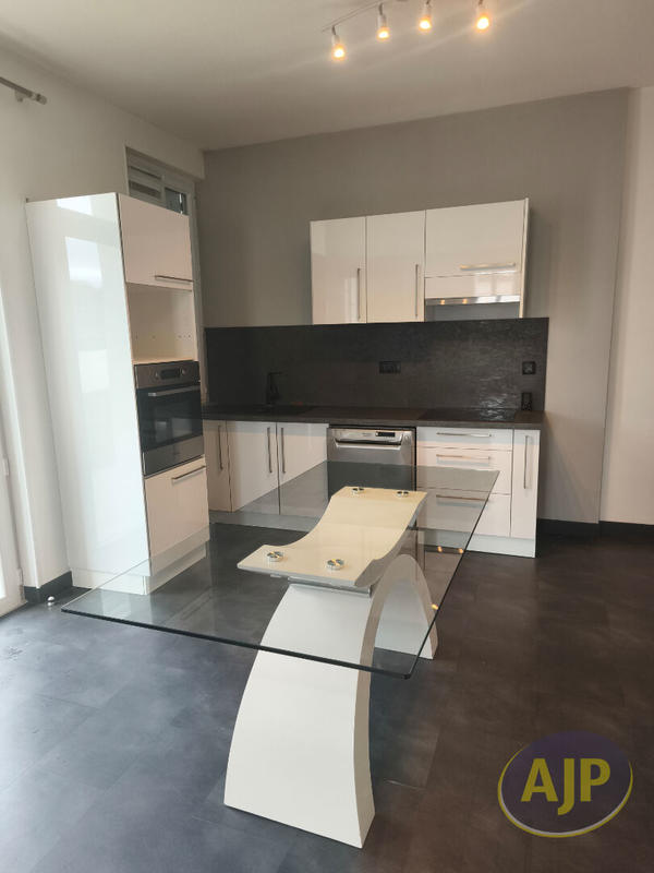 Maison - 57 m² - 3 pièces