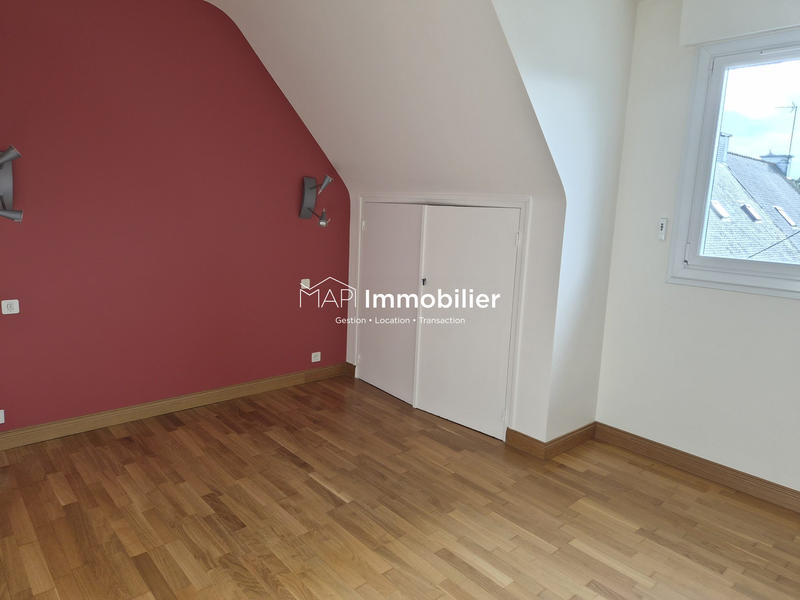 Maison - 160 m² - 8 pièces