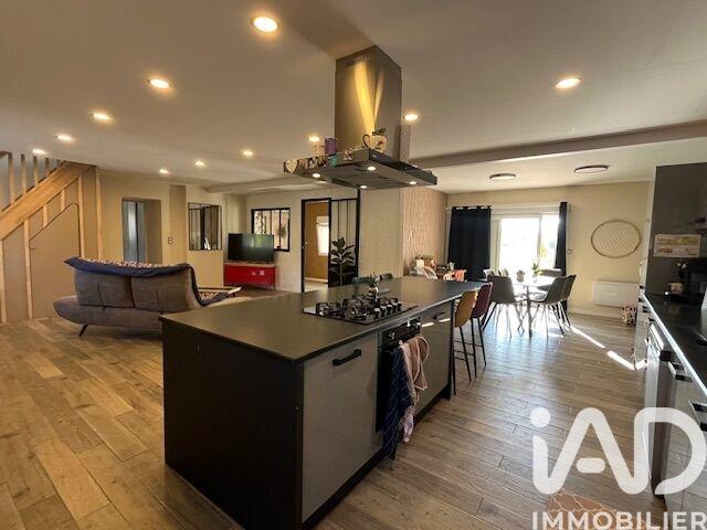 Maison - 174 m² - 6 pièces