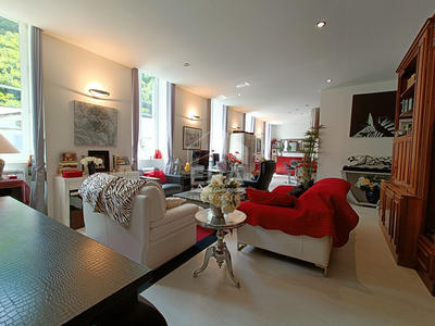 Appartement - 382 m² - 10 pièces