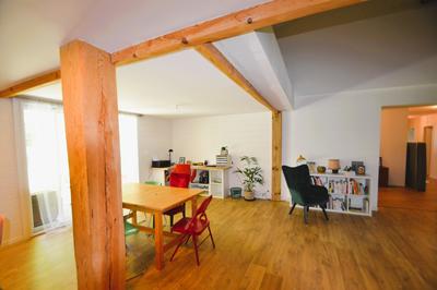 Maison - 206 m² - 6 pièces