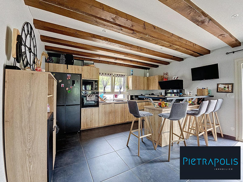 Maison - 157 m² - 7 pièces