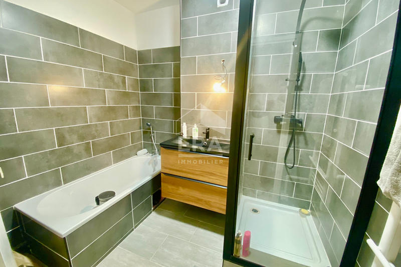 Appartement - 83 m² - 3 pièces