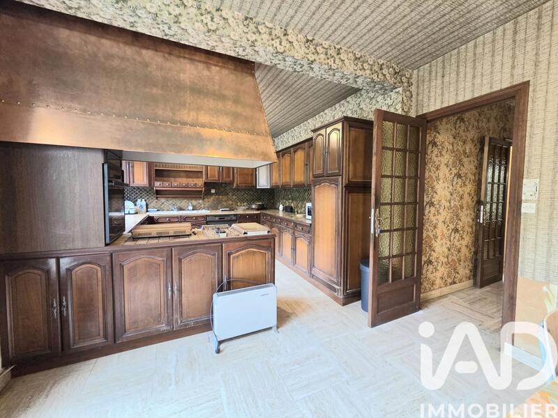 Maison - 159 m² - 6 pièces