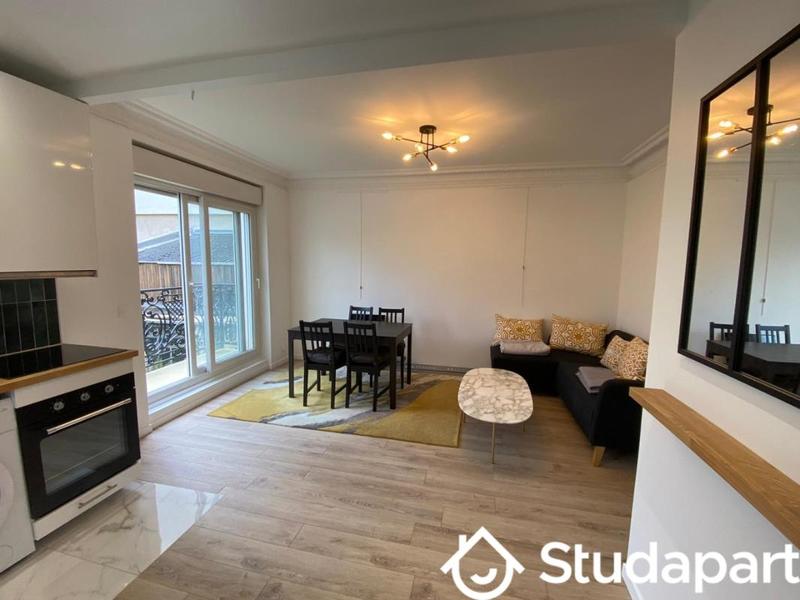 Chambre - 9 m² - 1 pièce