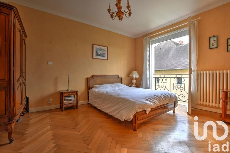 Maison de ville - 277 m² - 10 pièces