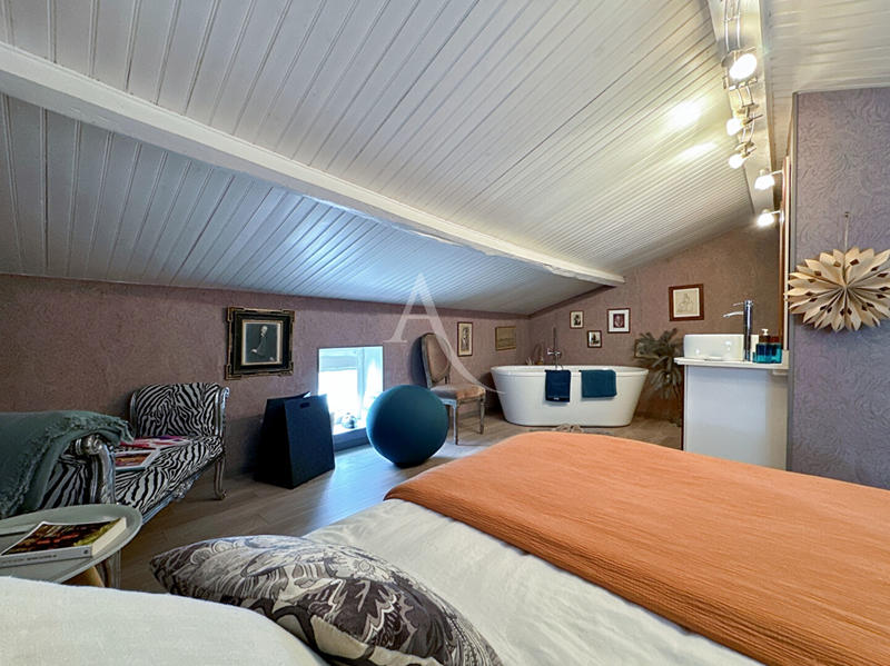 Maison - 165 m² - 5 pièces