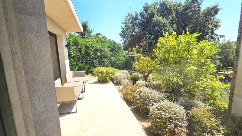 Demeure - 608 m² - 8 pièces