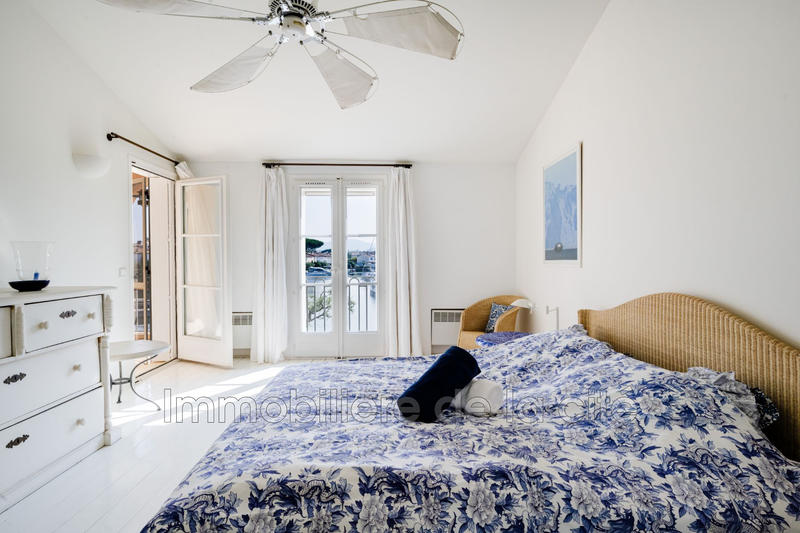 Maison - 225 m² - 5 pièces