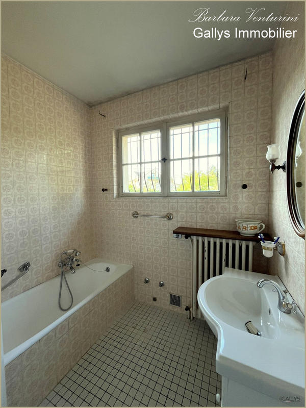 Maison - 120 m² - 5 pièces