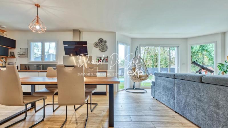 Maison - 113 m² - 6 pièces