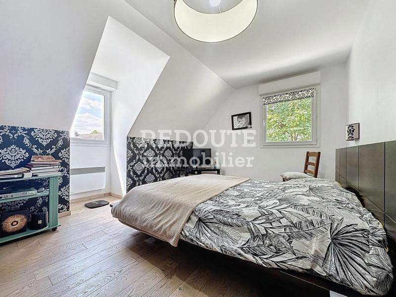 Maison - 260 m² - 7 pièces