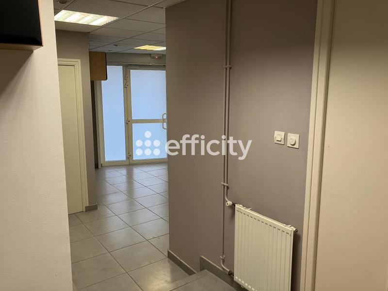 Maison - 211 m² - 11 pièces