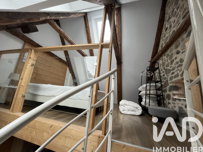 Maison - 231 m² - 7 pièces
