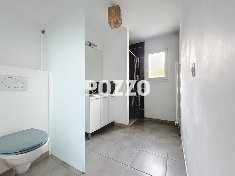 Maison - 93 m² - 4 pièces