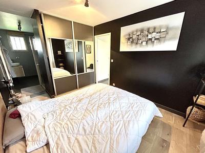 Maison traditionnelle - 130 m² - 8 pièces