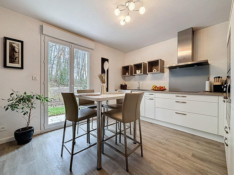 Maison - 110 m² - 6 pièces