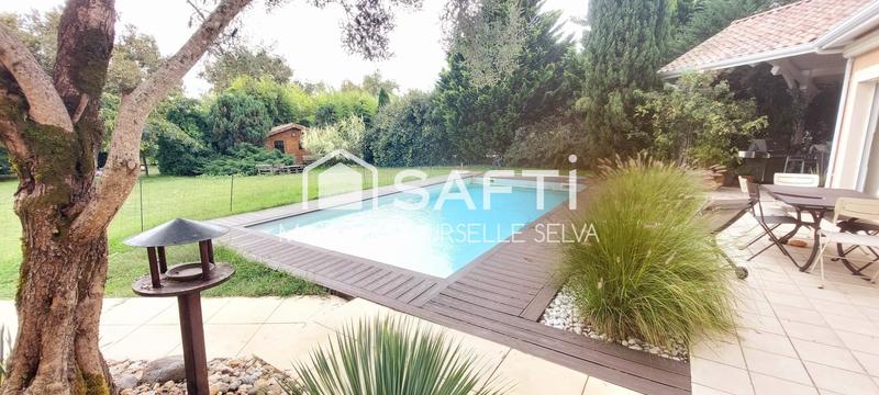 Maison - 192 m² - 5 pièces