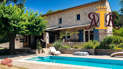 Villa - 137 m² - 5 pièces