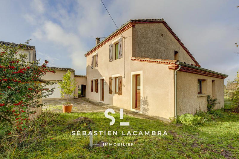 Maison - 186 m² - 8 pièces