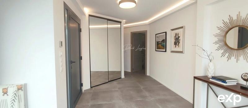 Maison - 181 m² - 5 pièces