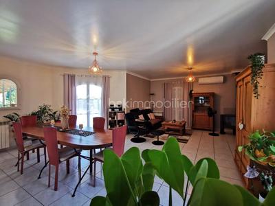 Villa - 151 m² - 6 pièces