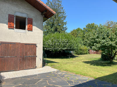 Maison - 192 m² - 8 pièces