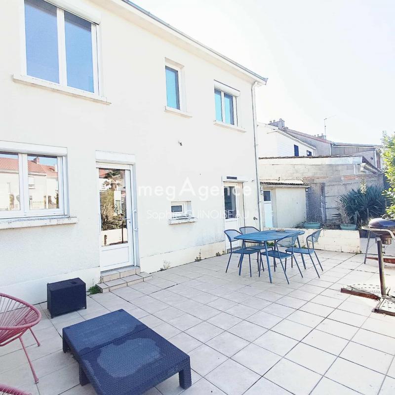 Maison - 80 m² - 4 pièces