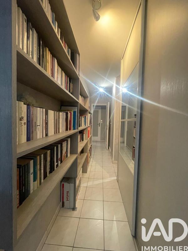 Appartement - 97 m² - 5 pièces