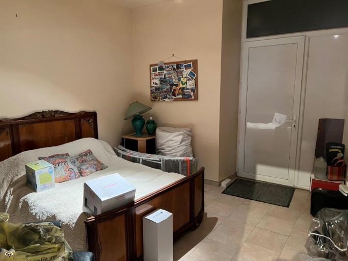 Maison - 212 m² - 7 pièces