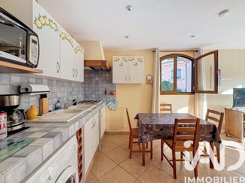 Maison - 267 m² - 8 pièces