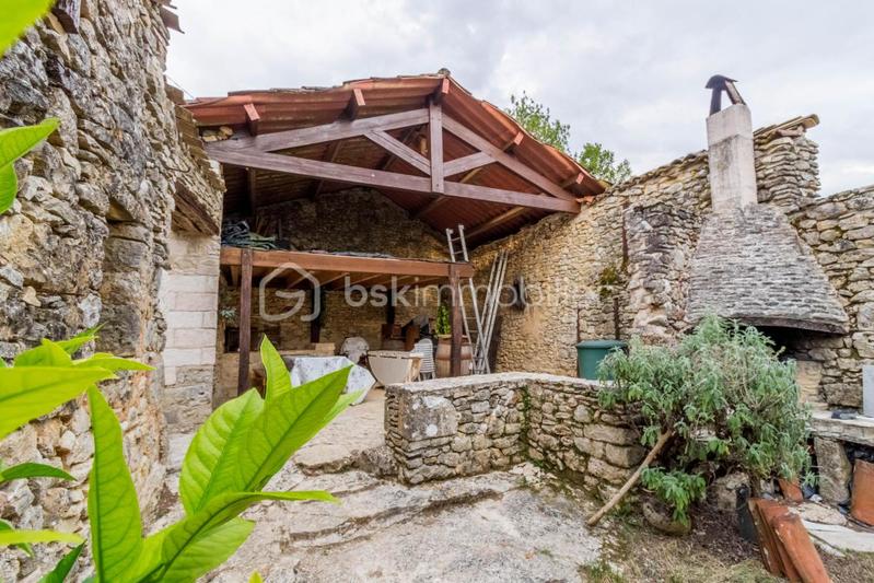 Demeure - 135 m² - 5 pièces