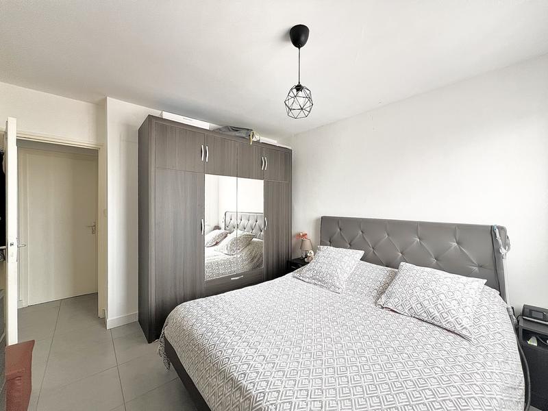 Appartement - 92 m² - 5 pièces