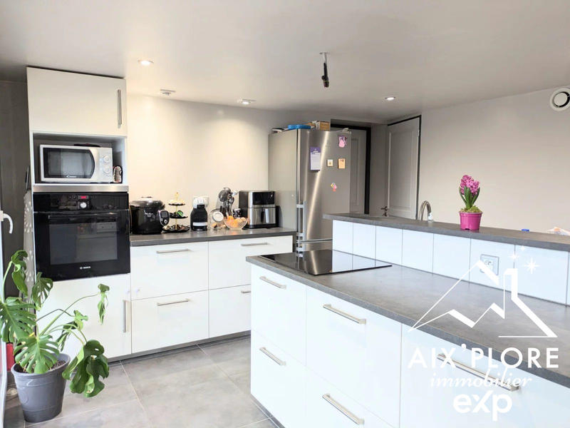 Maison - 125 m² - 5 pièces