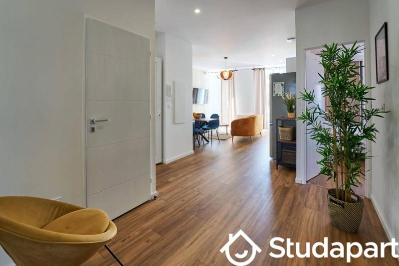 Chambre - 14 m² - 1 pièce