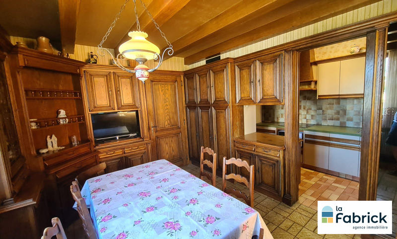 Maison - 159 m² - 6 pièces