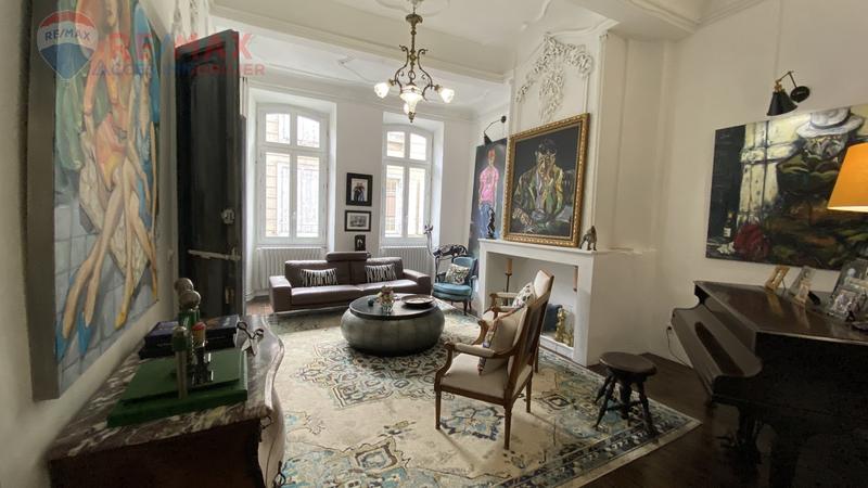 Maison - 392 m² - 12 pièces