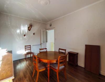 Maison - 122 m² - 7 pièces