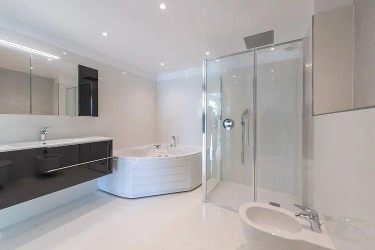 Appartement - 98 m² - 4 pièces